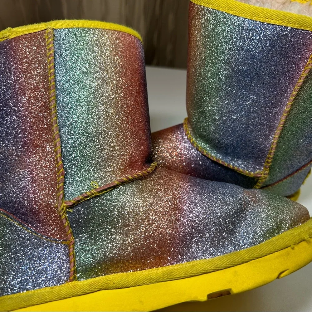 UGG Classic Short II Glitter Rainbow Little Girl's 13 Boots 1130784K